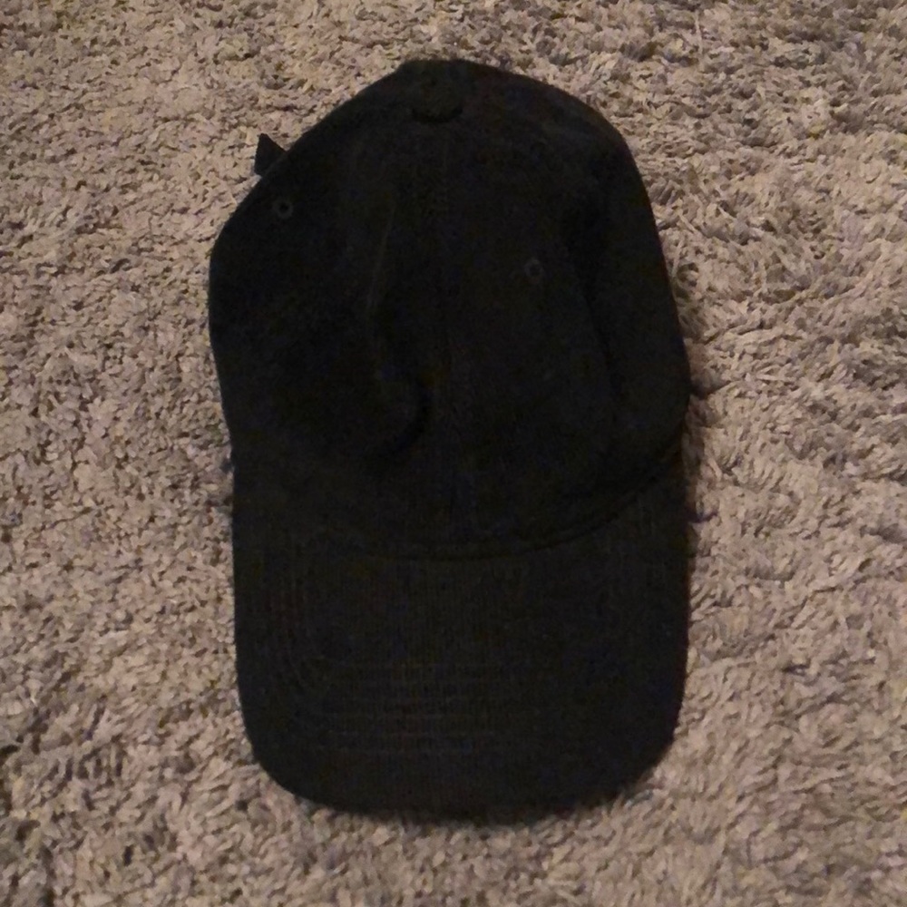 Brandy Melville corduroy hat